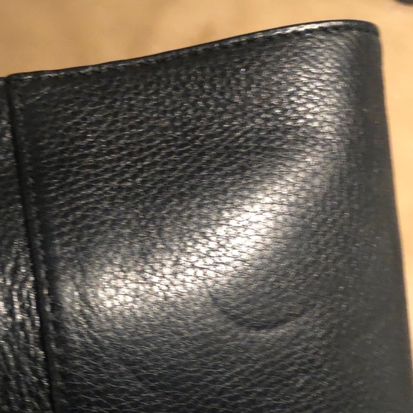 Michael Kors Black Leather Fulton crossbody bag - Picture 5 of 14